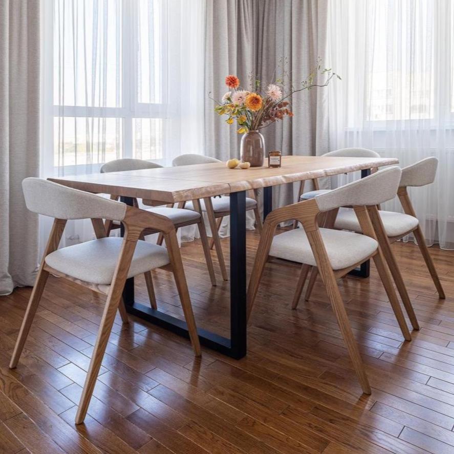 Eva Extendable Dining Table in Solid Oak by S10Home